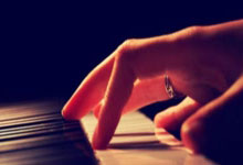 开云体育官网-卡尔蒂斯主场气氛火爆，球迷助威成强大后盾