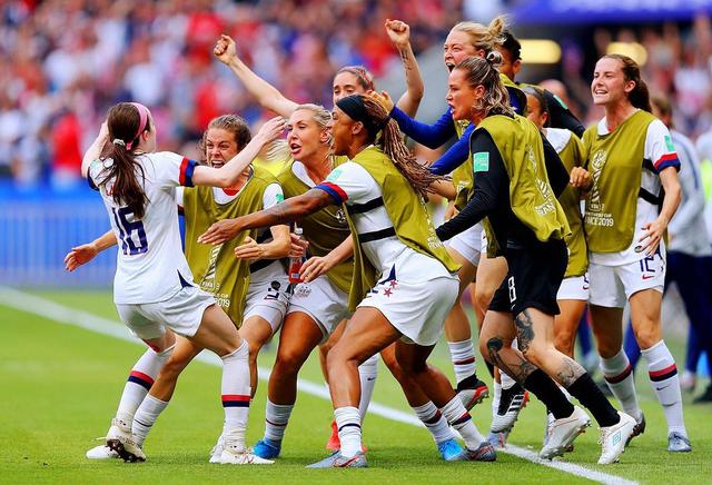 美国女足一路高歌猛进,顺利晋级 美国女足一路高歌猛进,顺利晋级