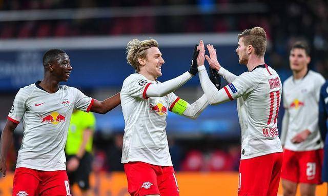 开云体育官网-实力的碰撞：两支劲旅在欧洲舞台上对阵的简单介绍