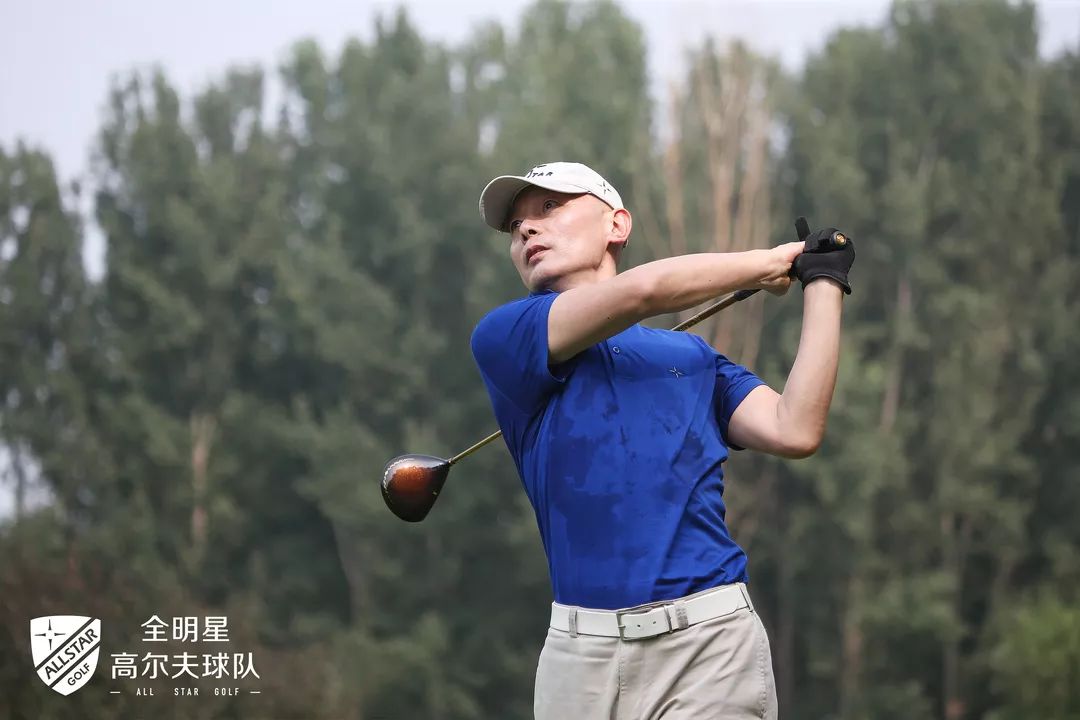 包含红蓝大战再度上演，谁能笑到最后？的词条