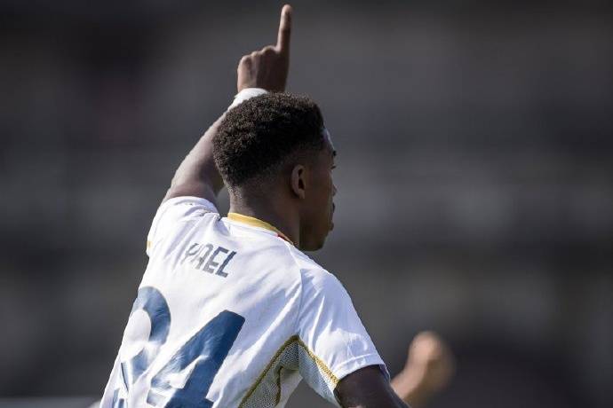 包含桑普多利亚主场战胜乌迪内斯,实现关键胜利的词条 包含桑普多利亚主场战胜乌迪内斯,实现关键胜利的词条