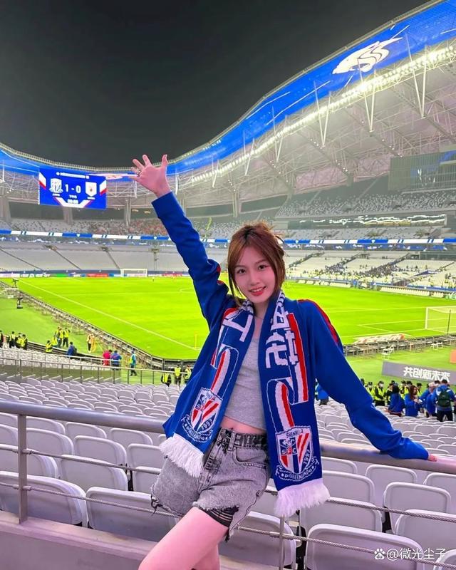 网络直播火爆足球盛况，球迷热情高涨的简单介绍