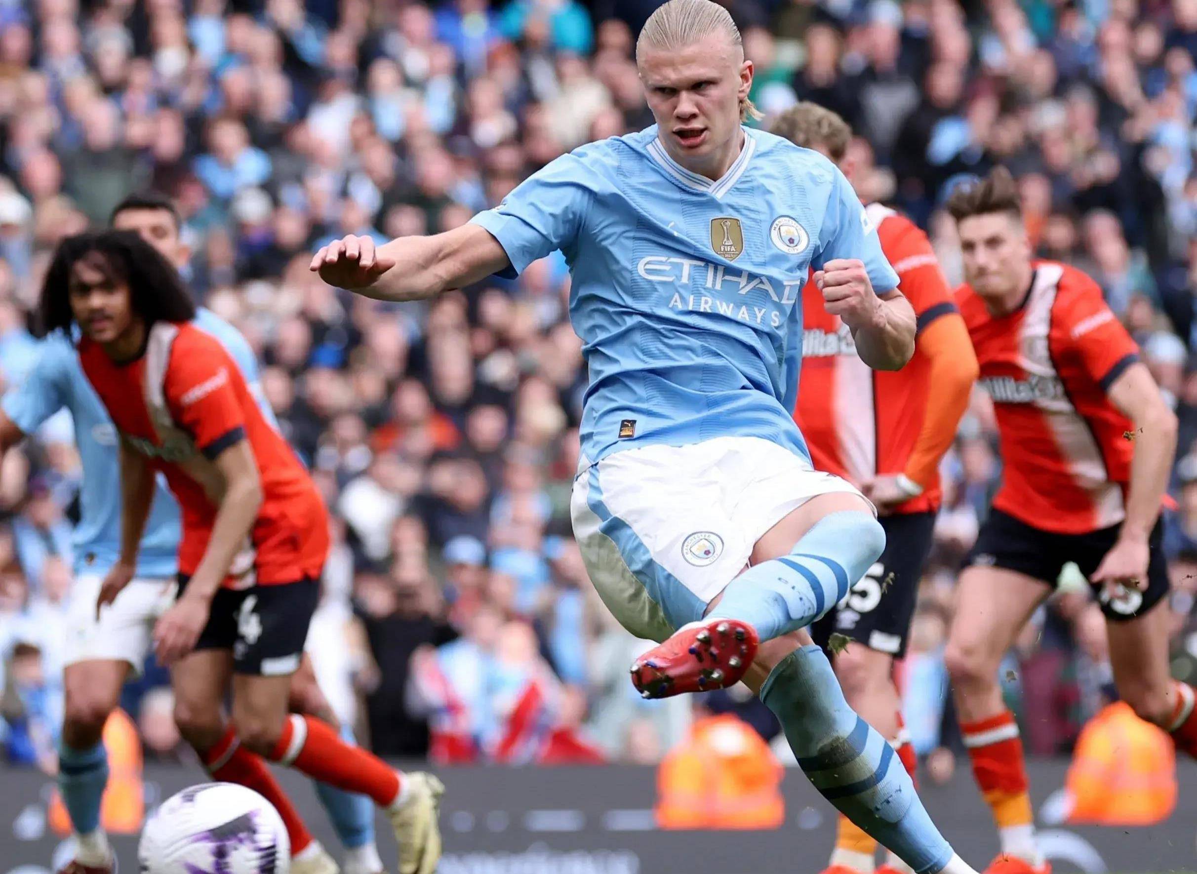 曼城客场逆转擒胜,继续稳坐积分榜榜首 曼城客场逆转擒胜,继续稳坐积分榜榜首