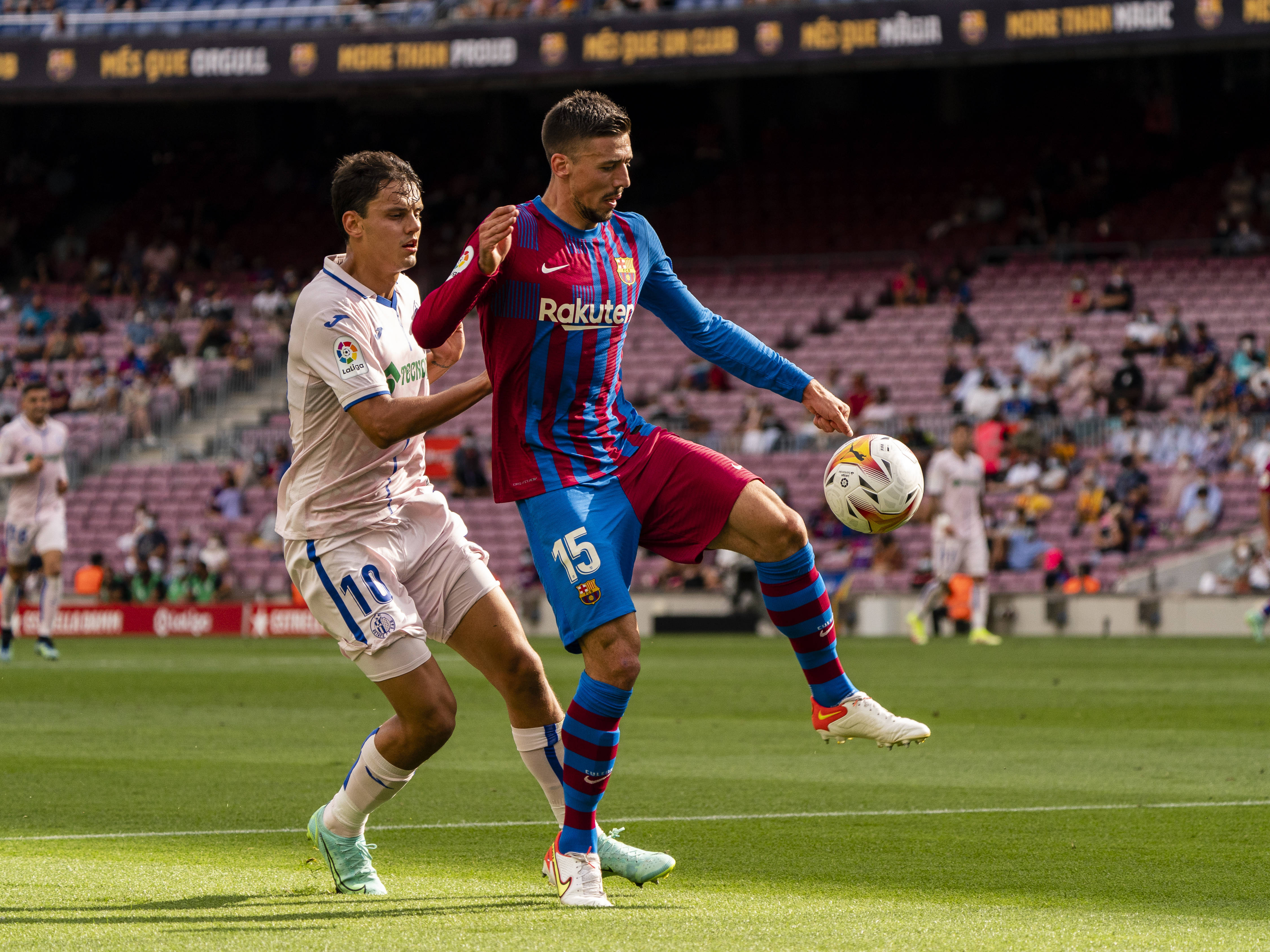 巴塞罗那险胜对手,晋级成绩可喜,期待下一轮比赛的简单介绍 巴塞罗那险胜对手,晋级成绩可喜,期待下一轮比赛的简单介绍