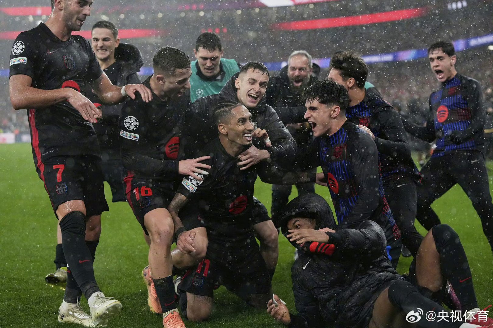 巴黎主场惨遭淘汰,欧冠残酷一刻的简单介绍 巴黎主场惨遭淘汰,欧冠残酷一刻的简单介绍