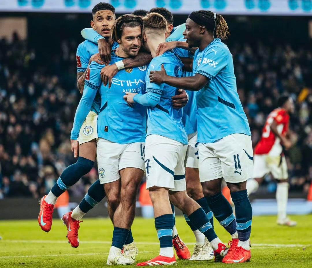 曼城连续进球,轻松击败对手 曼城连续进球,轻松击败对手