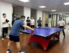 封闭站比赛换位出现五一领跑者的简单介绍 封闭站比赛换位出现五一领跑者的简单介绍