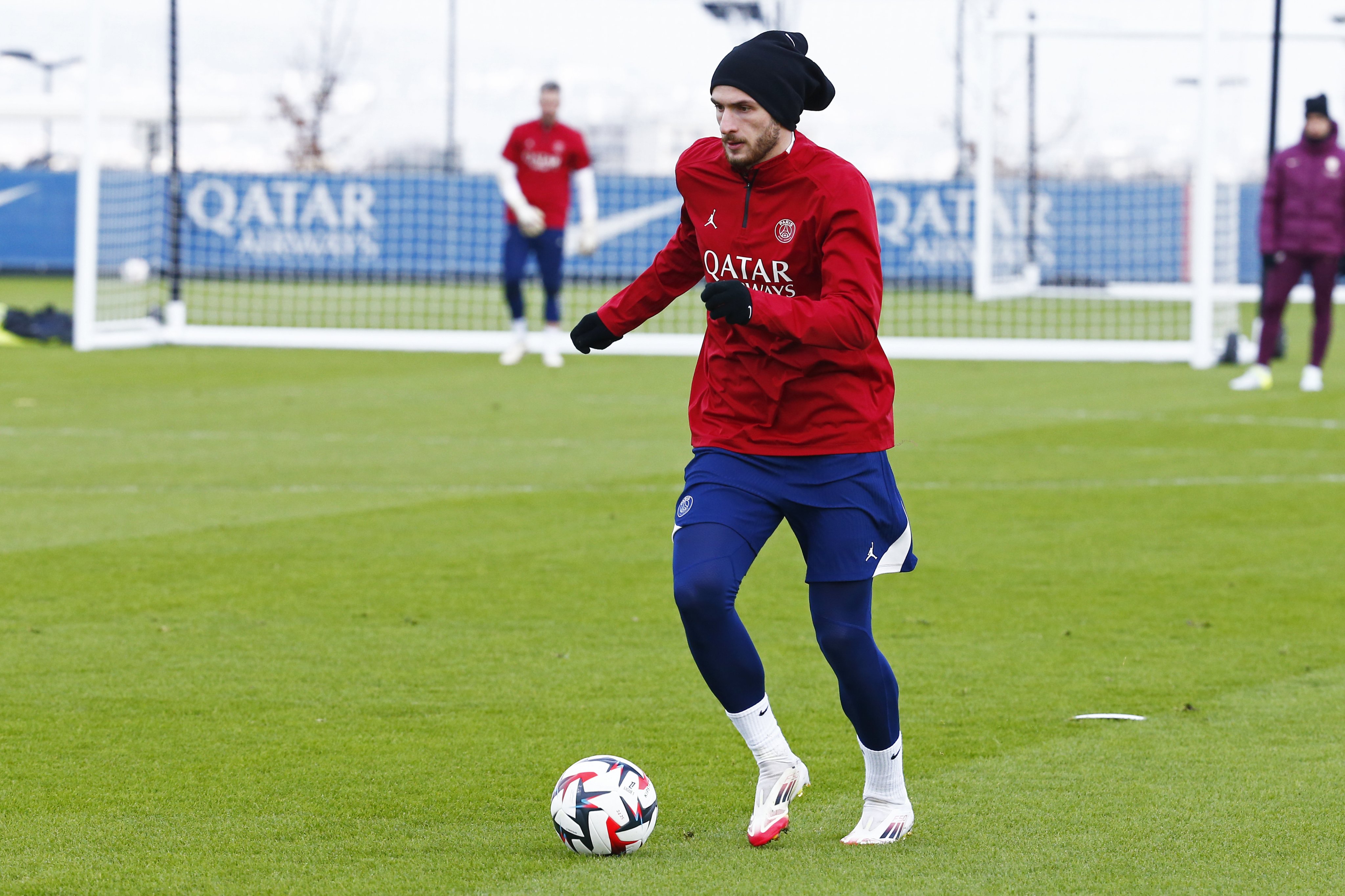 巴黎队形出众，法甲卫冕望日渐明朗