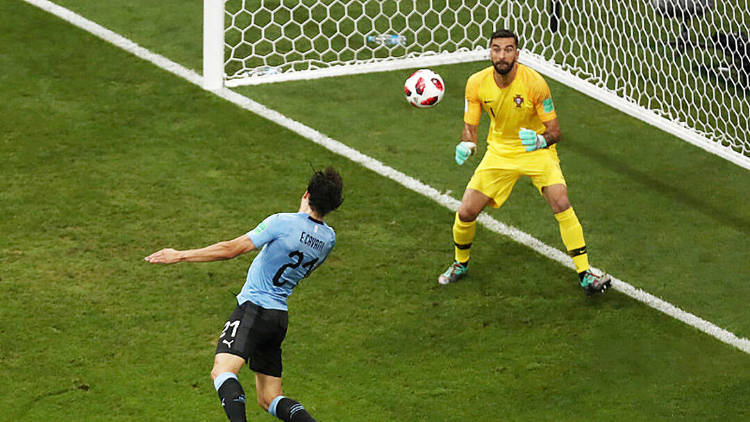 独中两元,球员成为全场焦点 独中两元,球员成为全场焦点