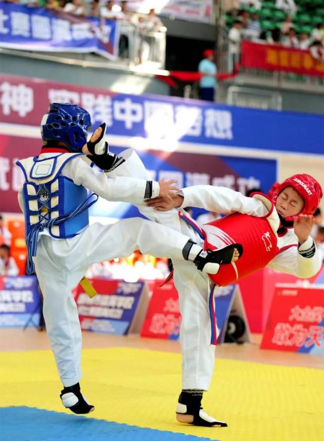 无惧挑战,跆拳选手一路前行 无惧挑战,跆拳选手一路前行