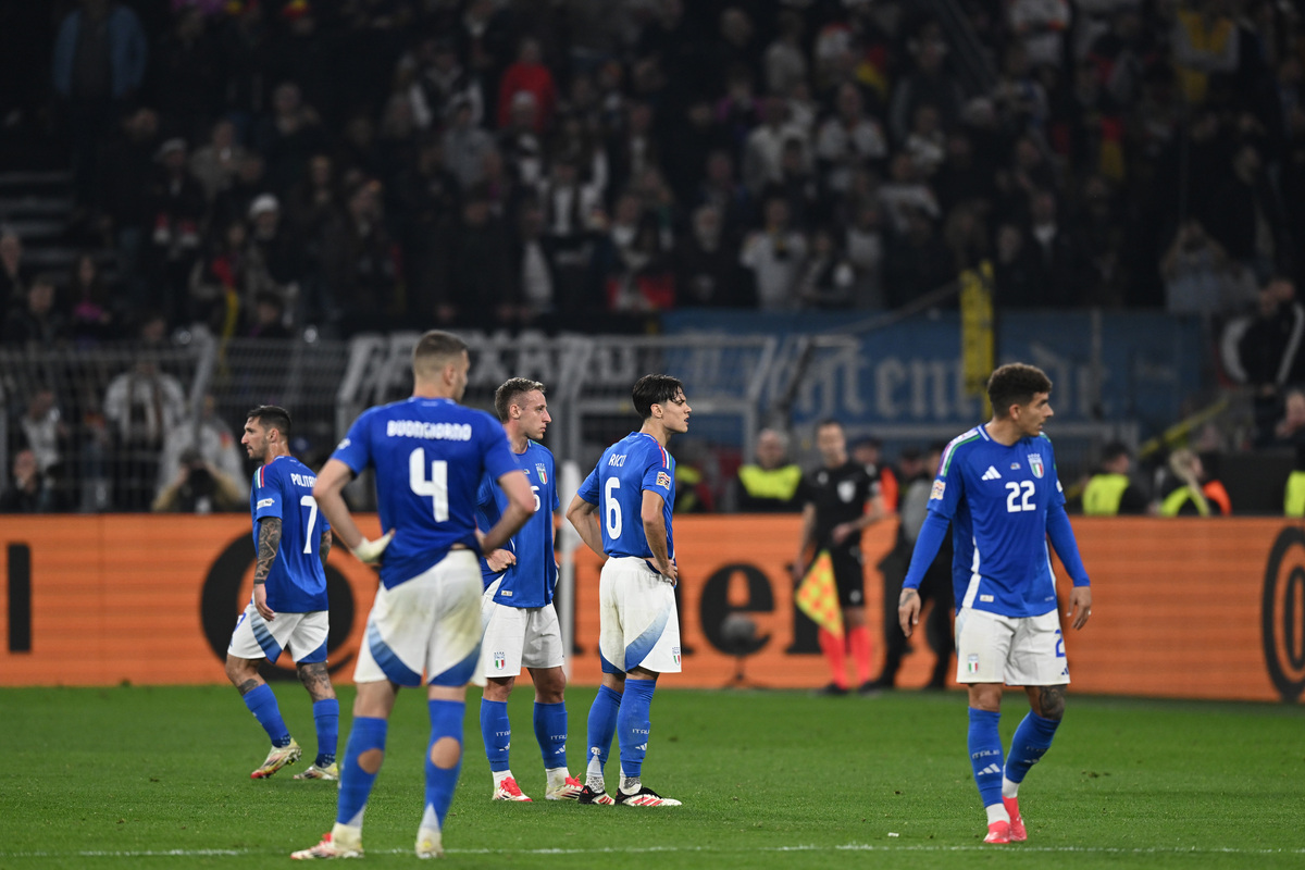 开云体育在线-摩纳哥主场失利，保级压力增加