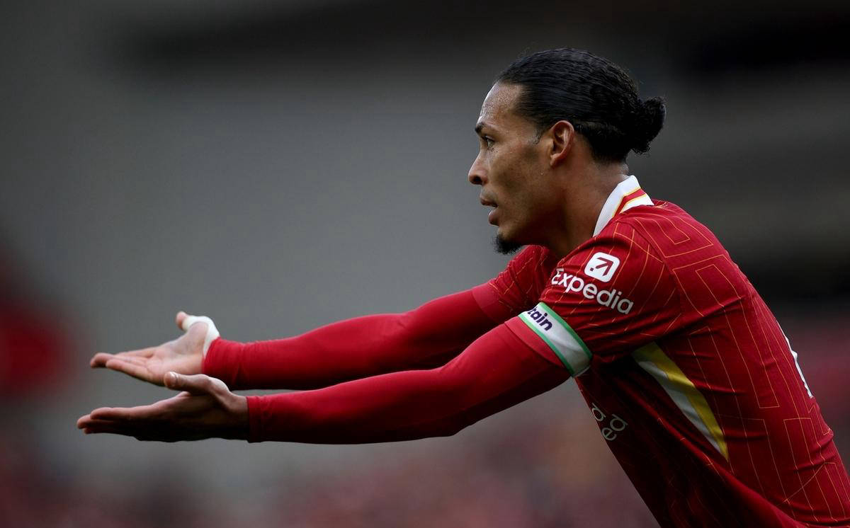 利物浦后卫范迪克力挺球队,保持不败 利物浦后卫范迪克力挺球队,保持不败