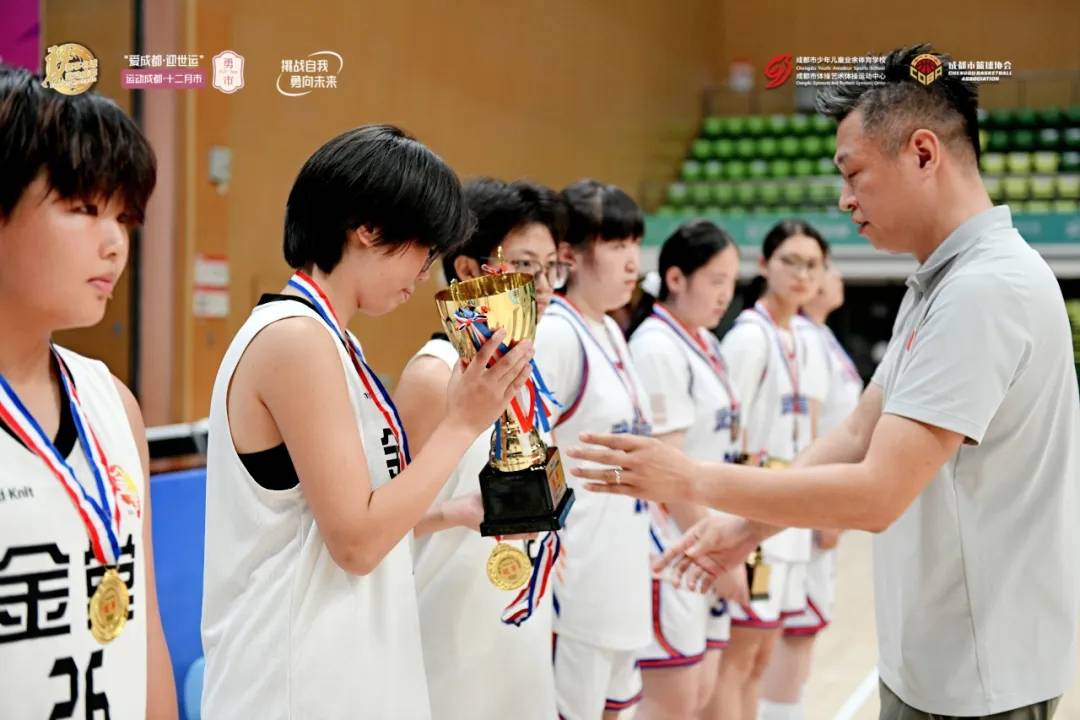 韩国运动员闪耀赛场,夺得多面奖牌 韩国运动员闪耀赛场,夺得多面奖牌