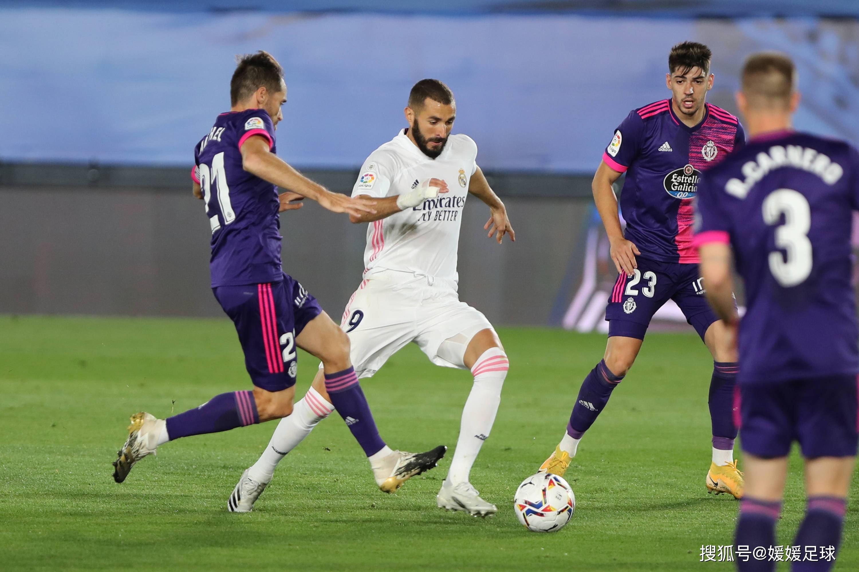 职业足球联赛最新动向牵动心弦的简单介绍 职业足球联赛最新动向牵动心弦的简单介绍