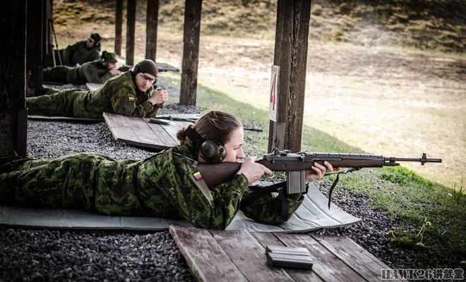 拉脱维亚击剑选手风度翩翩,夺得金牌 拉脱维亚击剑选手风度翩翩,夺得金牌