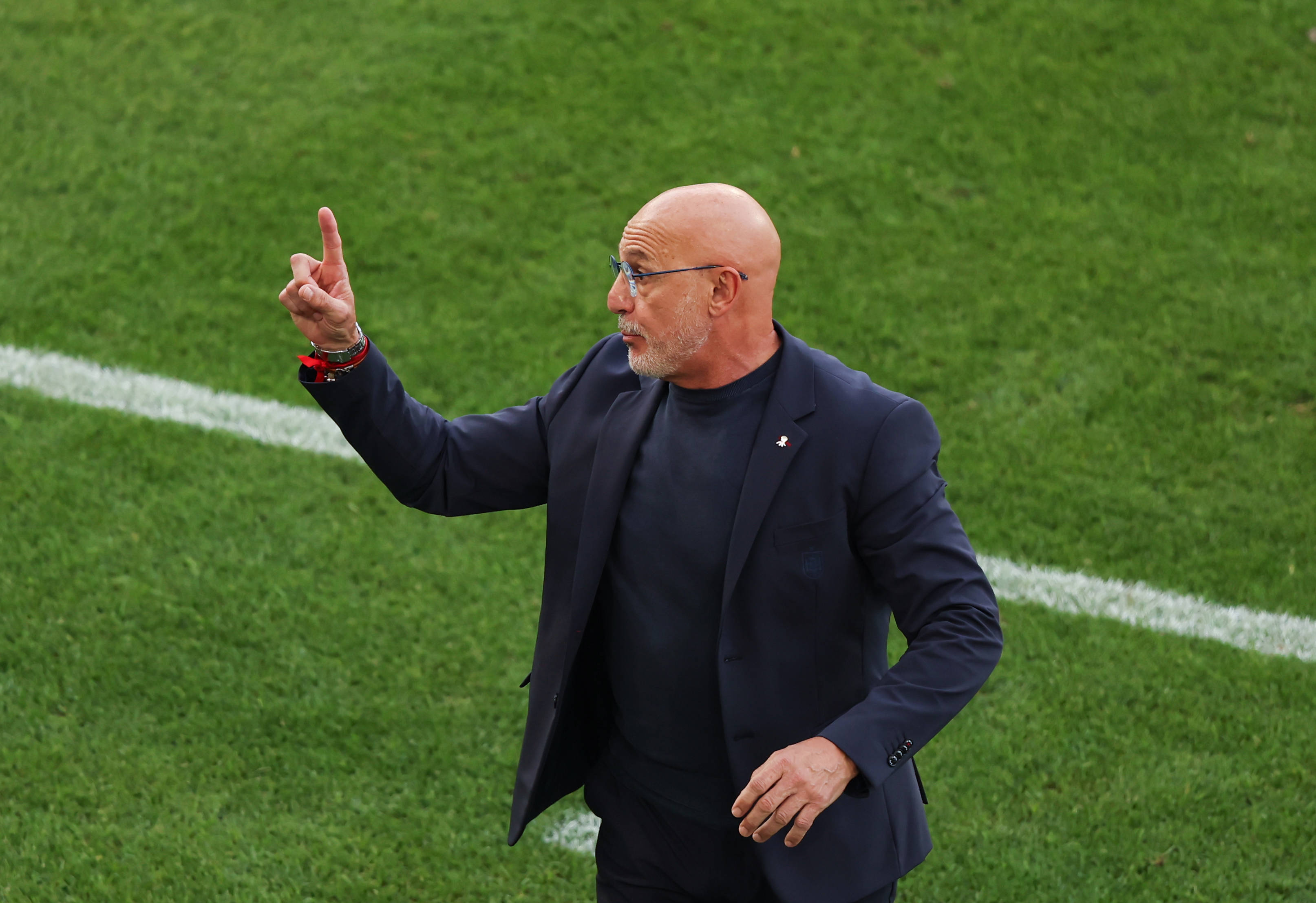 西班牙重返巅峰,球员信心满满 西班牙重返巅峰,球员信心满满