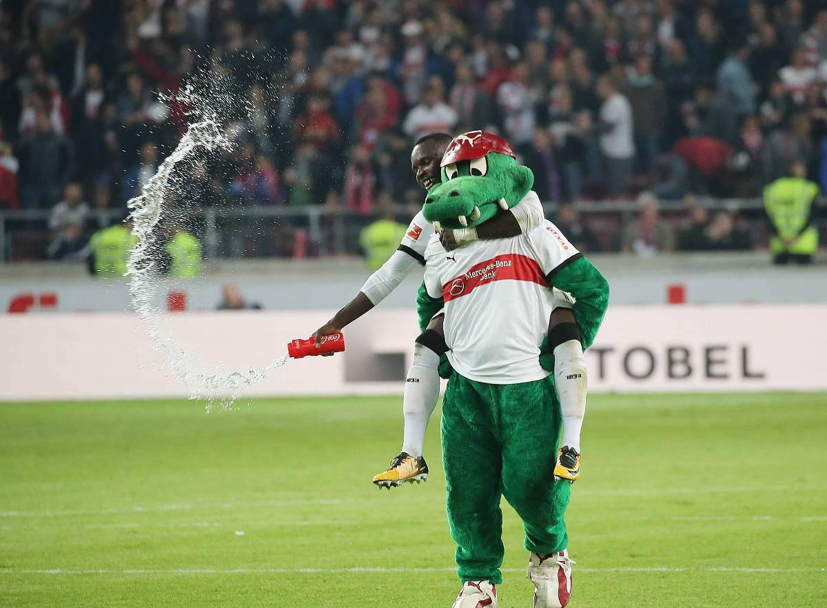 科隆将在下一轮比赛中面对利沃库森 科隆将在下一轮比赛中面对利沃库森