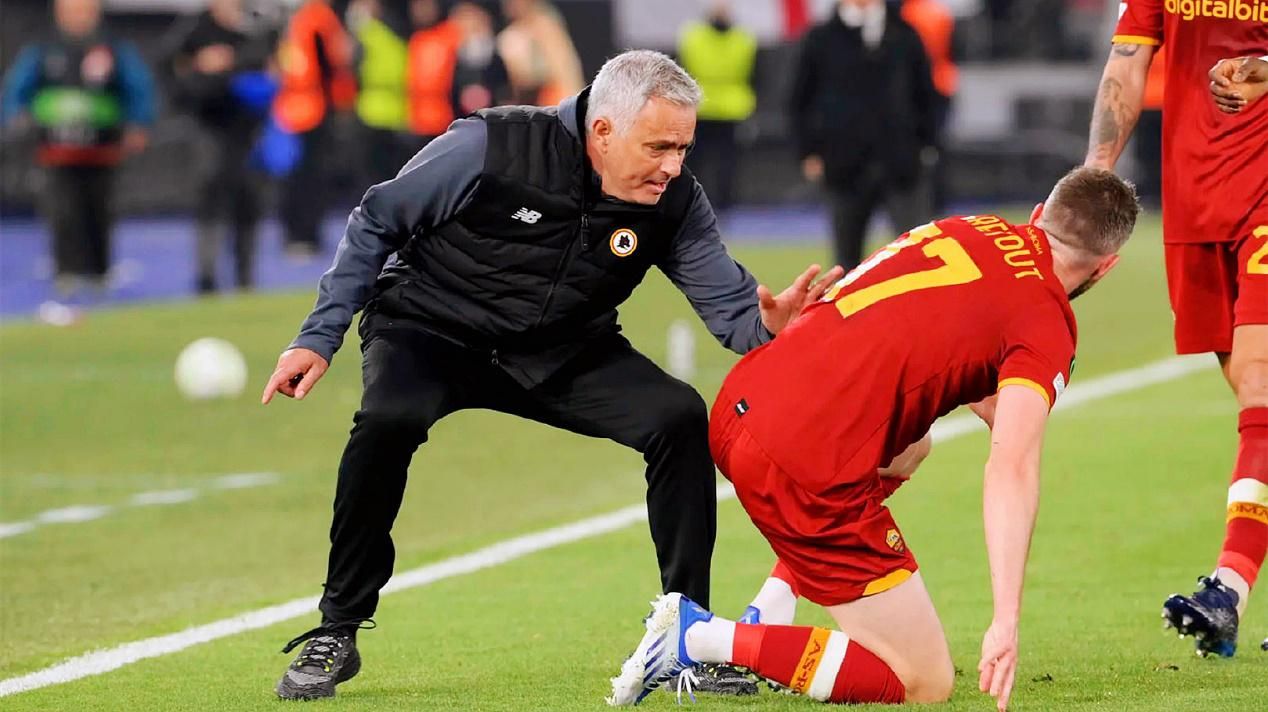 关于罗马遭遇失利,四连败状态不佳的信息 关于罗马遭遇失利,四连败状态不佳的信息