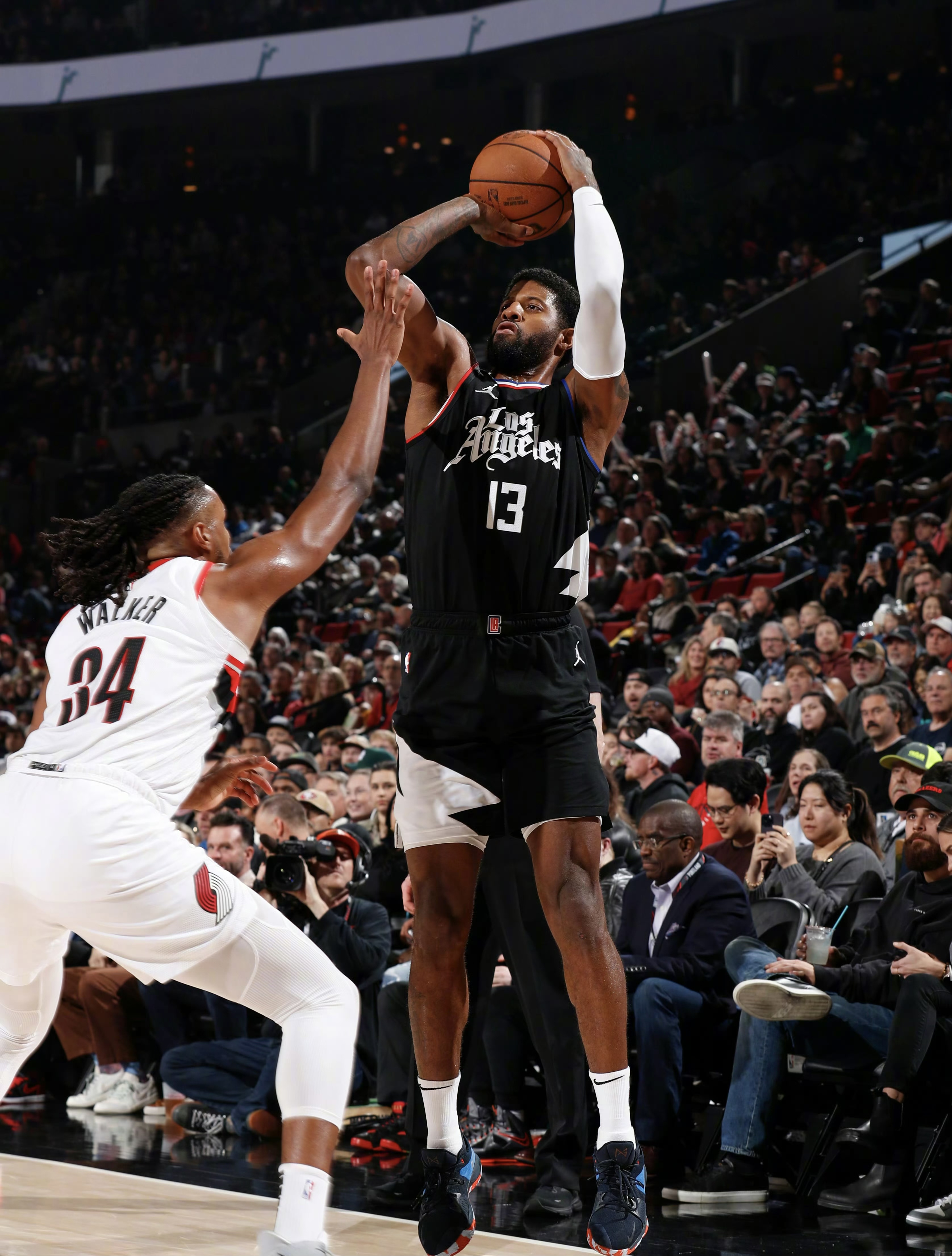 关于乔治变身球队MVP，快船战术灵活有效赢得胜利的信息