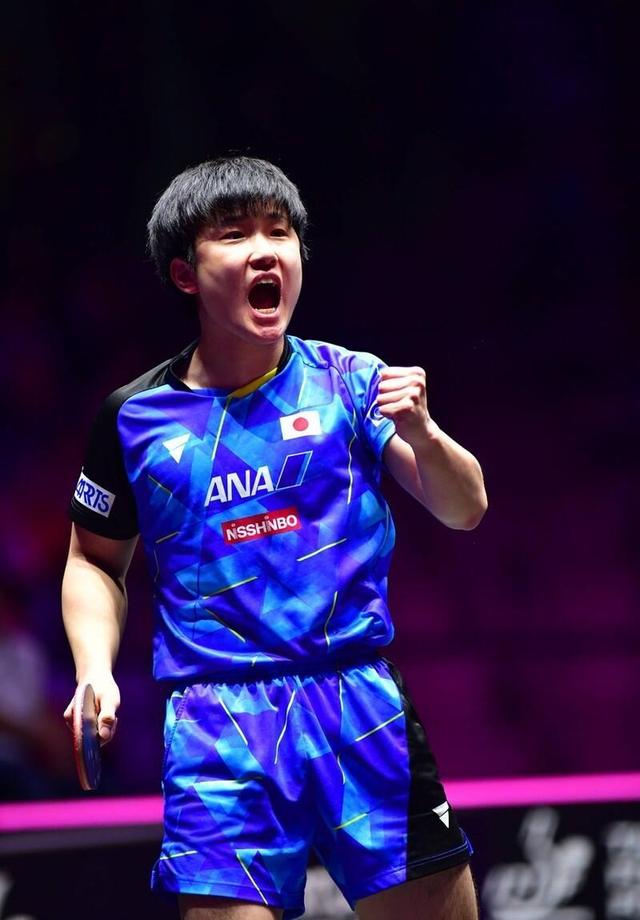 卡塔尔鲁哈希尔横扫对手赢得首场胜利 卡塔尔鲁哈希尔横扫对手赢得首场胜利