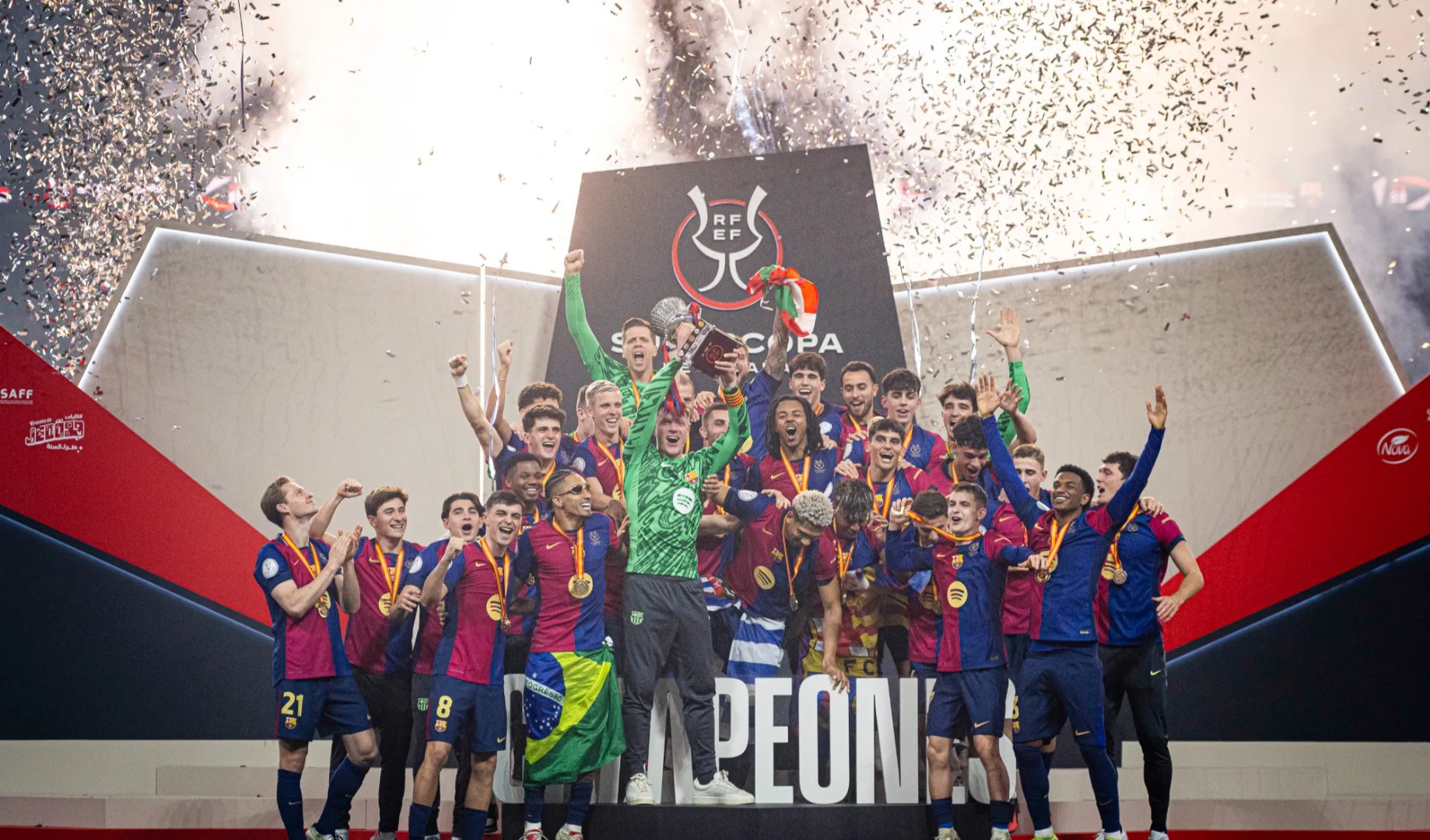 顶级球队交锋,胜负难料引发热议 顶级球队交锋,胜负难料引发热议