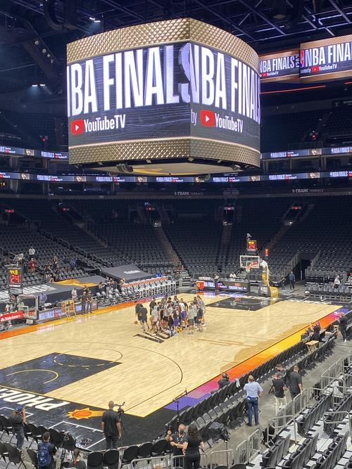 包含太阳主场大胜,埃里克-巴斯维尔首发抢眼,砍下25分的词条 包含太阳主场大胜,埃里克-巴斯维尔首发抢眼,砍下25分的词条