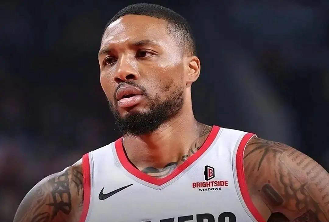 开拓者逆转赢球,利拉德末节发威 开拓者逆转赢球,利拉德末节发威