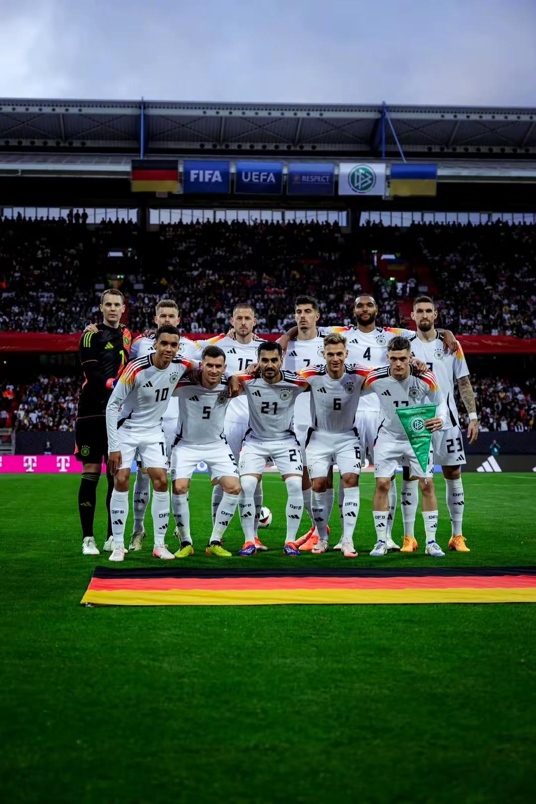 英格兰2-1险胜克罗地亚,提前晋级欧洲杯八强 英格兰2-1险胜克罗地亚,提前晋级欧洲杯八强