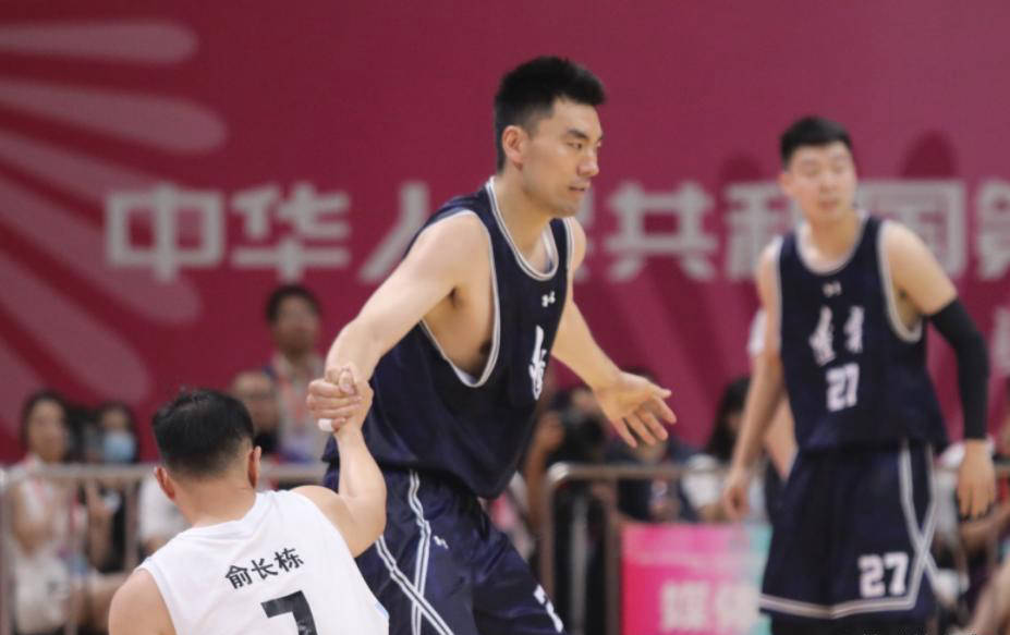 华南男篮遭遇挑战，步入困境