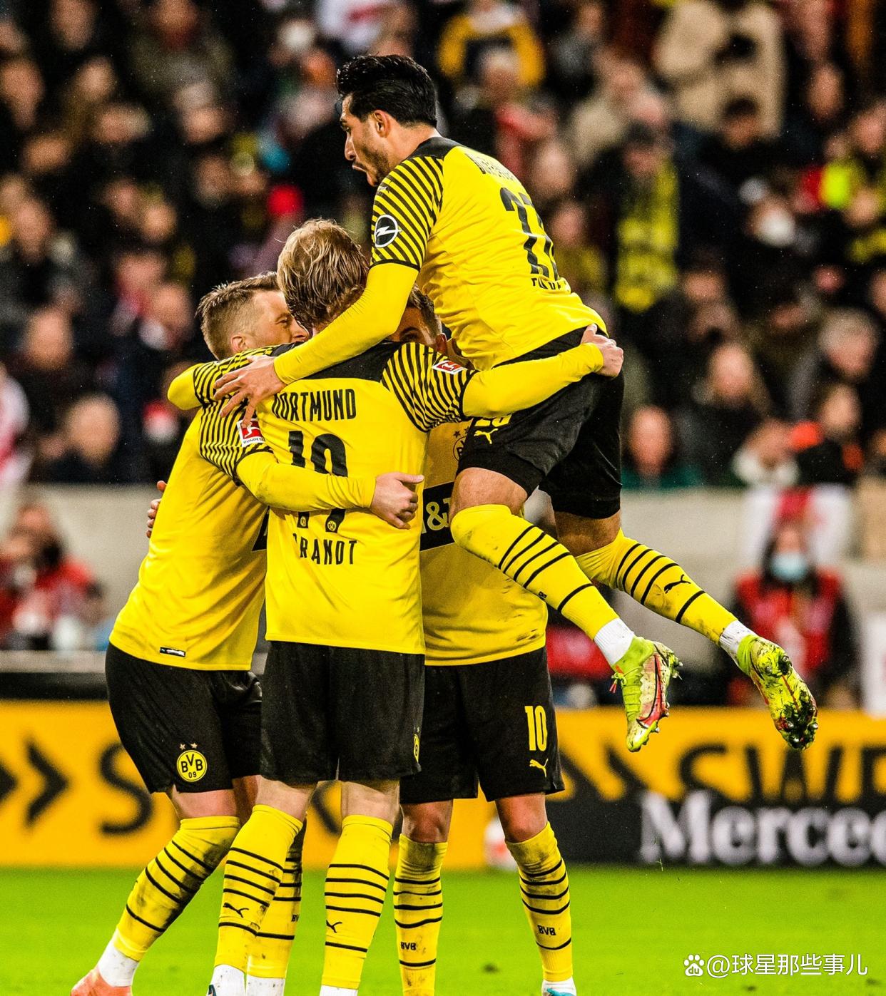 多特蒙德对决斯图加特,一场激烈的对决 多特蒙德对决斯图加特,一场激烈的对决