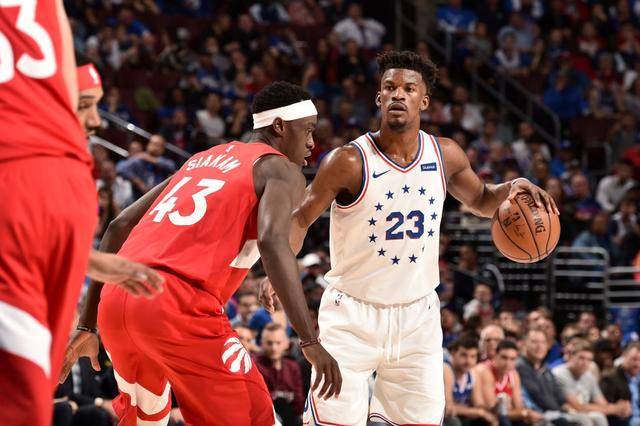 猛龙全队集中训练备战下一场硬仗