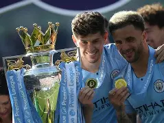 关于汉堡引援锁定朱莱斯，增强防线实力的信息