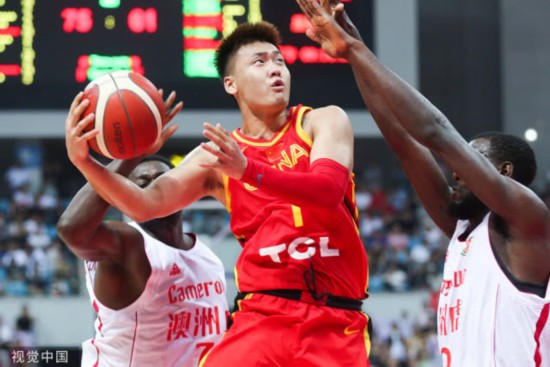 河北男篮力挽狂澜，奋力夺得胜利晋级四强