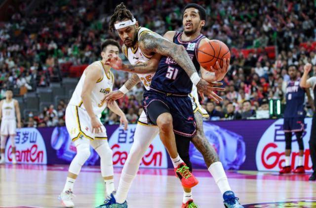 广东宏远迎来连胜,取得东部冠军前景 广东宏远迎来连胜,取得东部冠军前景