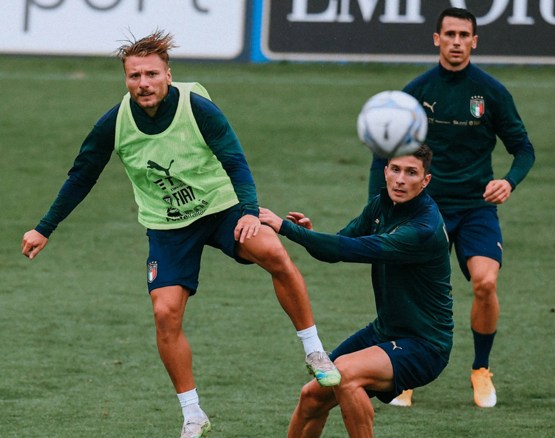 关于欧国联比赛震撼开赛,球员们全情投入拼搏追梦的信息 关于欧国联比赛震撼开赛,球员们全情投入拼搏追梦的信息