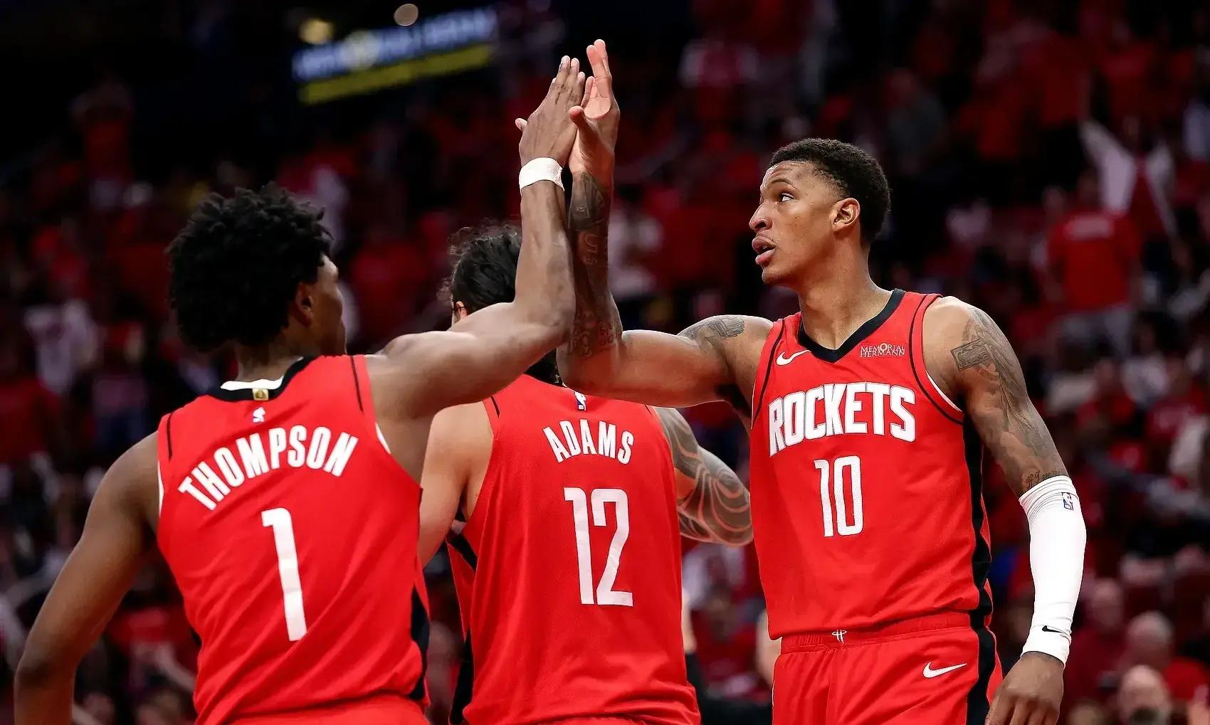 火箭队主教练宣布离职,球迷担忧球队未来 火箭队主教练宣布离职,球迷担忧球队未来