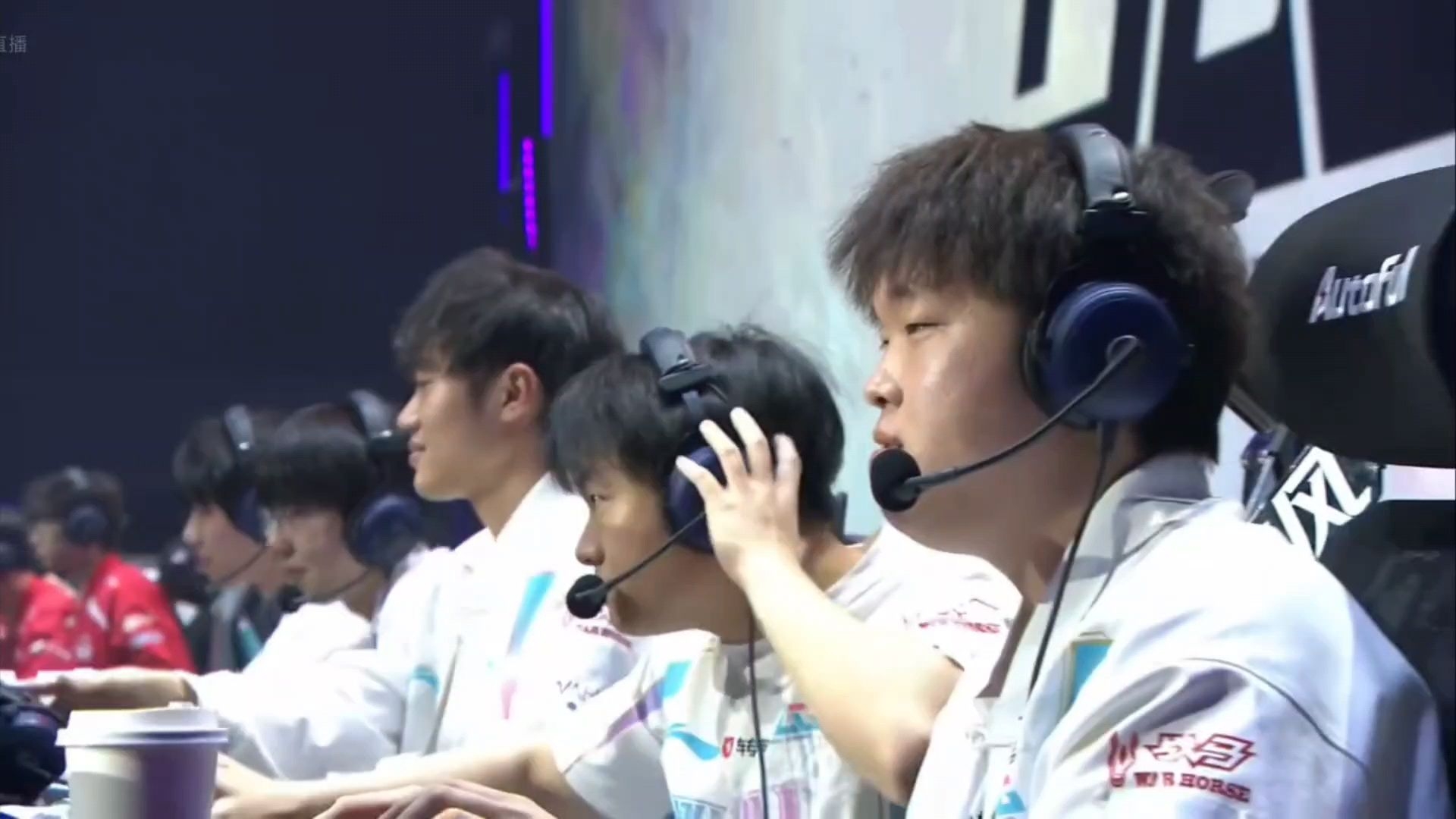 BLG横扫G2,Uzi极限生还后反打激烈交锋入围赛,引爆全场热议 BLG横扫G2,Uzi极限生还后反打激烈交锋入围赛,引爆全场热议