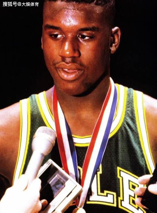 精彩纷呈,球场上的绝对霸主 精彩纷呈,球场上的绝对霸主