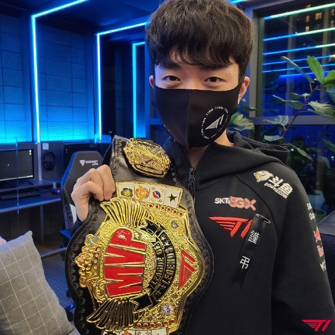 DRX鏖战WBG,Keria操刀奇招英雄翻盘宿命之战淘汰赛,点燃全场激情 DRX鏖战WBG,Keria操刀奇招英雄翻盘宿命之战淘汰赛,点燃全场激情