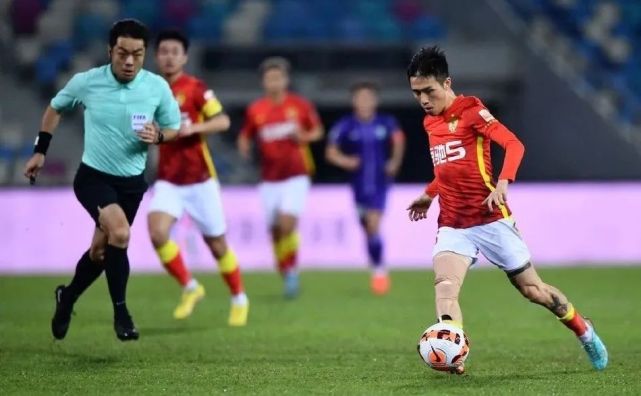 开云体育登录-关于职业足球联赛外援政策助推中国球员职业化进程的信息