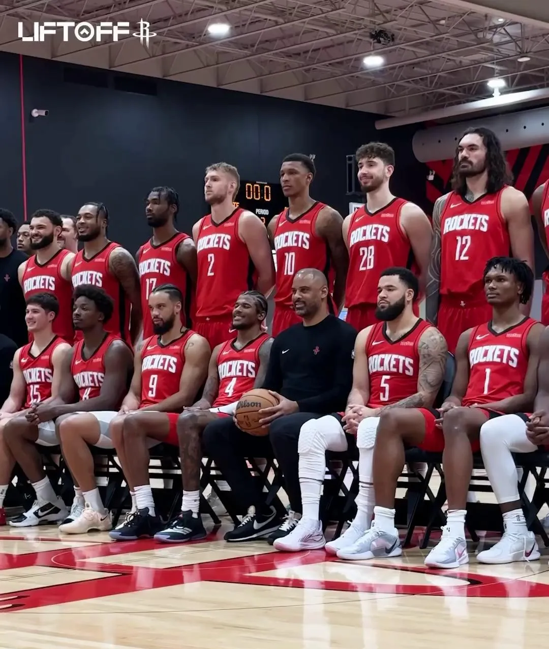 开云体育在线-火箭战胜灰熊，步入西部半决赛